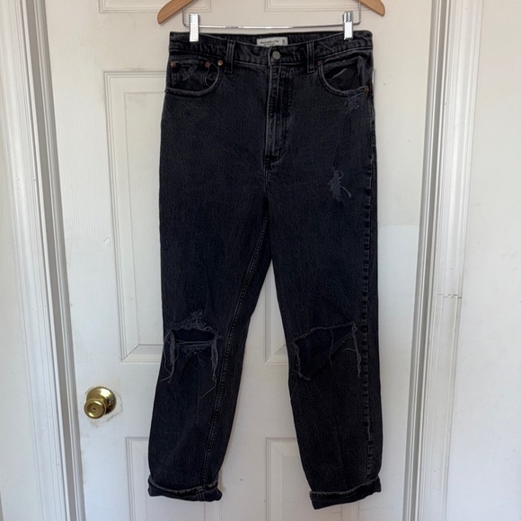 Abercrombie & Fitch The 90’s Straight Ultra High Rise Jeans - Picture 1 of 4